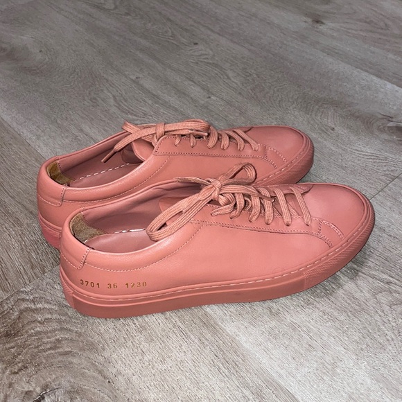 Common Projects Women's Original Achilles Low (Rose) Size: EU Size 36 - Picture 1 of 3
